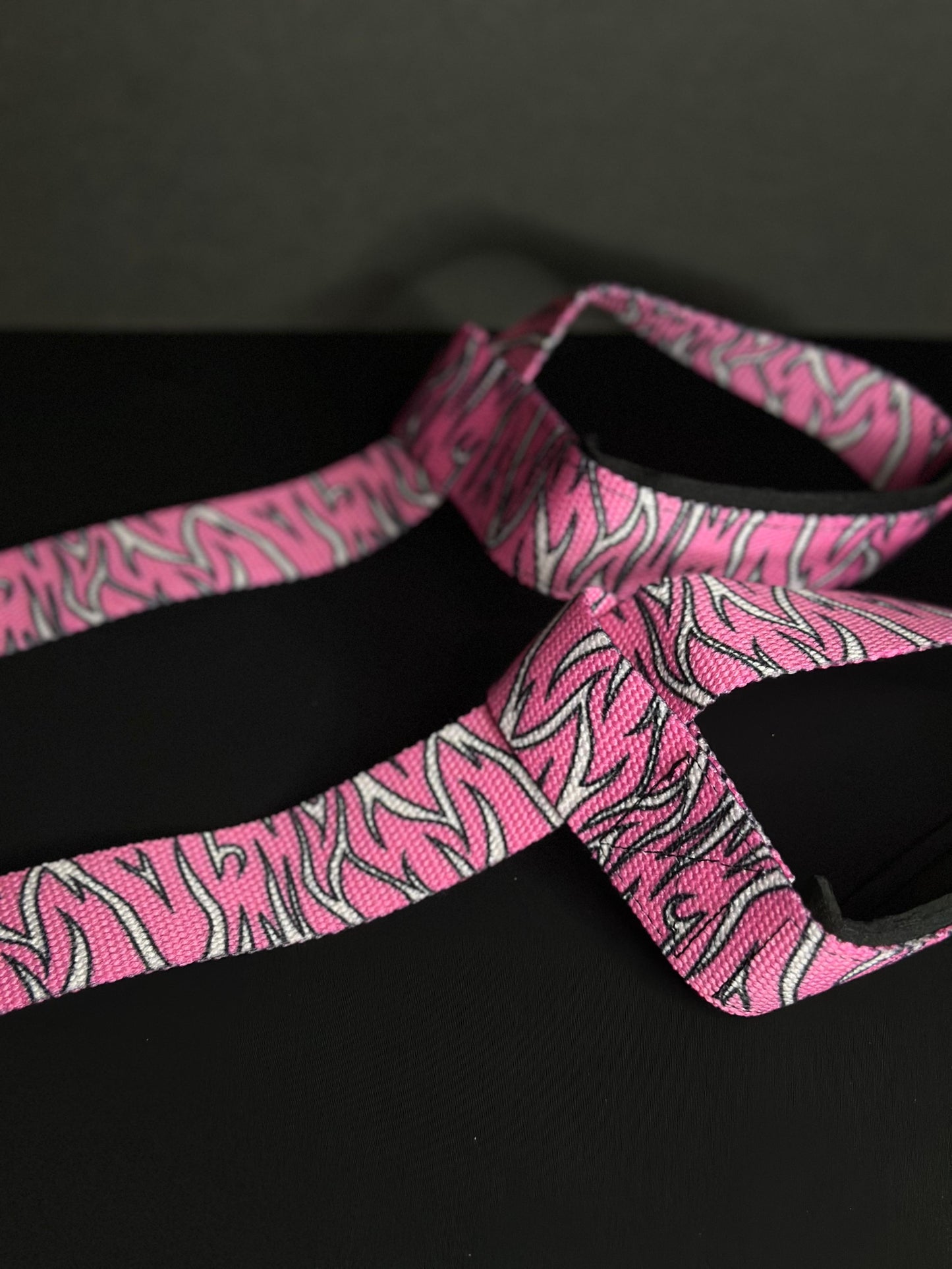 Pink Flame Lifting Straps